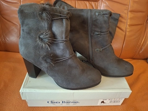 Clara Barson velúr térdcsizma eladó csökkentett áron - 40 - kép 2