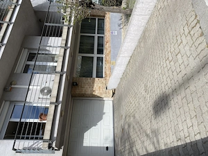 Kiadó Bp., XII., Kiss János altb. utcában újépítésű társasházban  teremgarázs  - kép 3