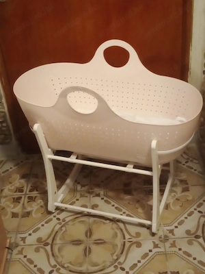 Tommee Tippee 5619WE mózeskosár ringató állvánnyal 18000ft óbuda rózsaszin Könnyen mozgatható, nagyo