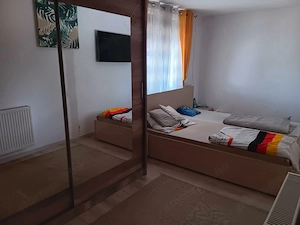 Monor Telepi részén, teljesen felújított 3 szoba + nappalis családi ház 500 m2 telekkel  - kép 10