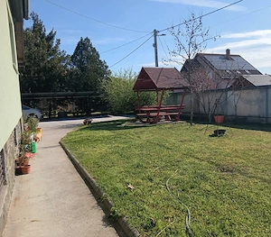 Monor Telepi részén, teljesen felújított 3 szoba + nappalis családi ház 500 m2 telekkel  - kép 13