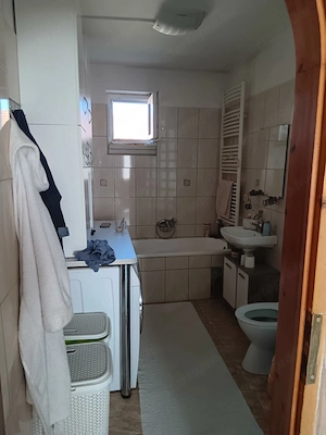 Monor Telepi részén, teljesen felújított 3 szoba + nappalis családi ház 500 m2 telekkel  - kép 11