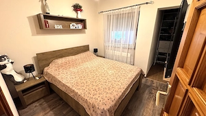 Nyíregyháza-Borbányán 98 nm-es 3 szoba-nappalis igényes családi ház dupla garázzsal eladó - kép 8