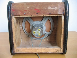 Régi típusú hangdoboz eladó. - kép 5