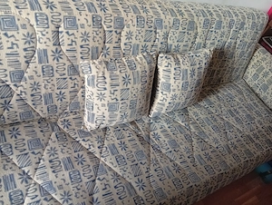 Megkímélt állapotú ágyneműtartós kanapé eladó 