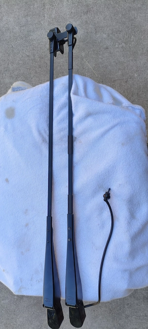 Ikarus 400 ablaktörlő kar dupla új beépített ablakmosó fej fúvóka - kép 11