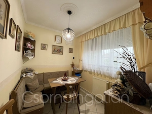 Farád - kétszintes, 3 szoba nappalis ház eladó - kép 5