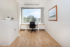 Privát irodahelyiség 3 fő számára