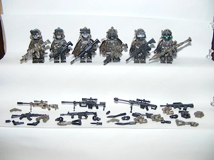 Lego SWAT Álcázott Koponya Osztag Dirt kommandós katonák 6db katona + fegyver - kép 3