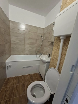 Veszprémi kiadó garzonlakás - kép 2