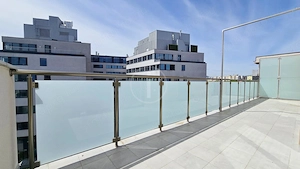 Új építésű, 3 különnyíló szobás, teraszos, napfényes, lakás eladó! - kép 2