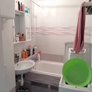 Mini Rezsis Felújított Szigetelet Egyedi Fűtésú Új Nyílászárós Berendezett Világos Lakás - kép 6