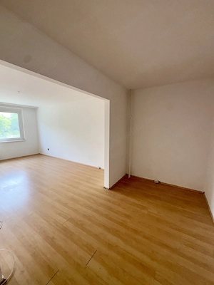 Azonnal költözhető, 2 szoba + hallos lakás, hosszútávra kiadó! - kép 4