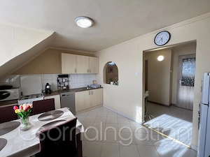 Csorna - 2 lakrészes családi ház eladó - kép 2