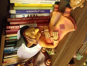 002 ülő boszorkány kerámia figura  22000ft óbuda személyesen óbudán posta kizárolag előre fizetés ut - kép 2