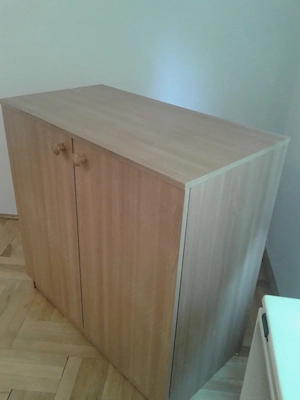 Ruhásszekrény, komód és ágy - kép 4