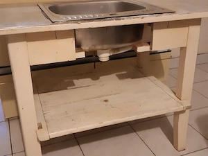 Fa asztalból kialakított mosogató 57x89cm széles - kép 5