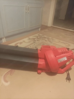 Eladó nagyon jó állapotban lévő HECHT 3000 ELEKTROMOS LOMBFÚVÓ-SZÍVÓ 3000W  - kép 5