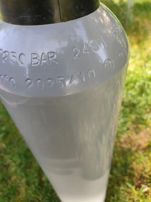 CO2 szén-dioxid töltött gázpalack új 2025.10.hó 5 kg 8 liter tele töltve sörcsapoláshoz szóda géphez