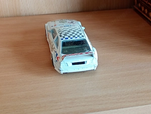 Bburago márkájú, 1:43 méretarányú BMW M3 E36 modellautó 3000ft óbuda - kép 4