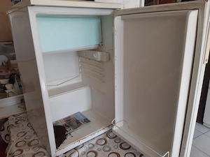 Zanussi ZRt12VB 160 19L-es hűtőgép kis fagyasztóval működő - kép 2
