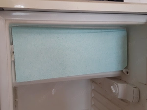 Zanussi ZRt12VB 160 19L-es hűtőgép kis fagyasztóval működő - kép 3