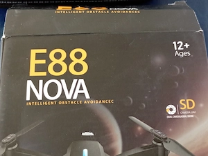 E88 Nova Intelligens akadályelkerülő kettős kamerás összecsukható drón  ára 20000ft óbuda személyese - kép 4