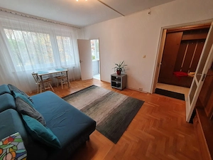 Kaszásdűlőn szép I. emeleti bútorozott, gépesített garzon kiadó! - kép 8