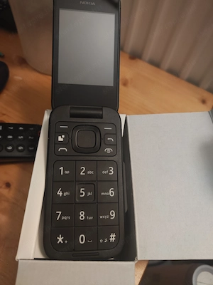 Nokia flip 2660 eladó  - kép 2