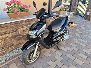 Explorer Cracker 50 Újszerű 2500km