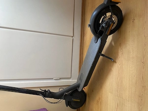 Xiaomi Mi Electric Essential roller - kép 3