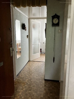 Győr Adyvárosban 1+félszobás, erkélyes panellakás eladó - kép 5