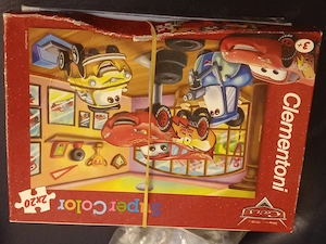 2 féle kirakos puzzle Clementoni és egy másik 5000ft óbuda 20. századi zene 700 darabos kirakós játé