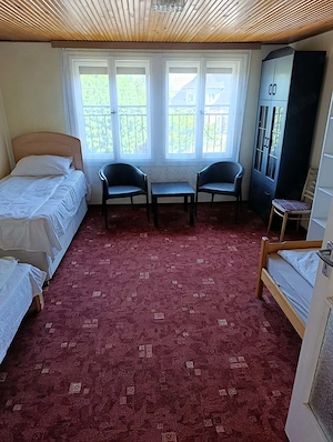 Balatonlellén 2 szobás  házrész kiadó munkásszállásként! - kép 9