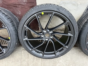 Tesla Model 3 Highland Performance 20" Performance Warp felni és nyári garnitúra - kép 7
