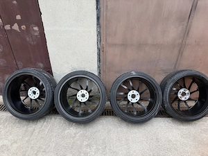 Tesla Model 3 Highland Performance 20" Performance Warp felni és nyári garnitúra - kép 9