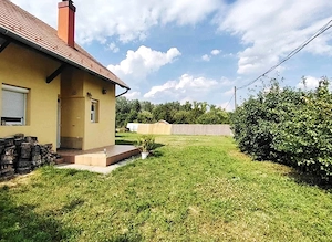 Iszkai úthoz közel zártkerti ház 2 szintes bruttó 60 m2-es alapterületű. Állandó lakhatásra kiváló  - kép 3