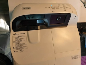 EPSON EB-595Wi 0 órás szuperközeli projektor csak 65 000 forintért eladó.  - kép 2