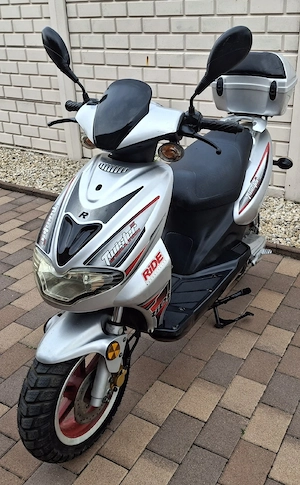 Generic Ride Twister 50 Újszerű 8000km