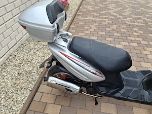 Generic Ride Twister 50 Újszerű 8000km - kép 4