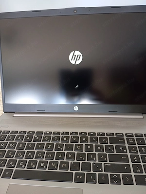 HP 255 G8 laptop - kép 2