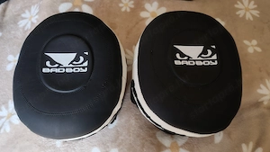BadBoy air pad pontkesztyűk
