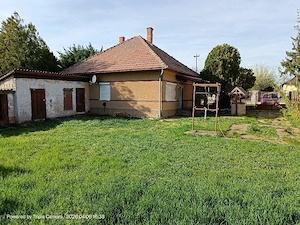 Eladó Kertes ház Budapest mellett 