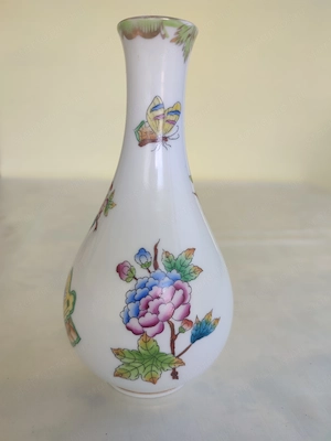 Herendi Viktória mintás kis váza. Magasság: 16cm. Képek szerint  - kép 5