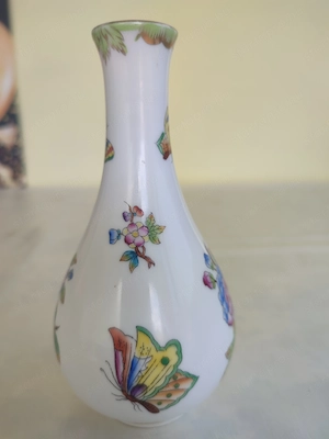 Herendi Viktória mintás kis váza. Magasság: 16cm. Képek szerint  - kép 4