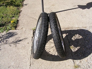 Simson alumínium 16"X2,75 kerék újrafűzve eladó. - kép 2
