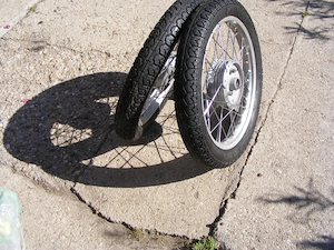 Simson alumínium 16"X2,75 kerék újrafűzve eladó. - kép 3