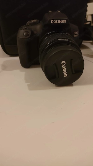 Canon EOS 2000D DSLR fényképezőgép objektívvel, uv szűrővel, táskával