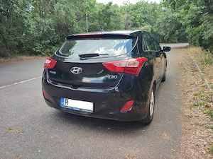 Hyundai I30 1.4i kevésKM vezetett szervízkönyv első tulajdonos - kép 5