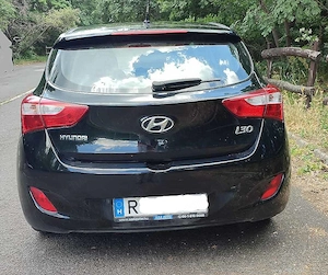 Hyundai I30 1.4i kevésKM vezetett szervízkönyv első tulajdonos - kép 7